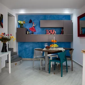 Xenia 3*, Palermo Italia
